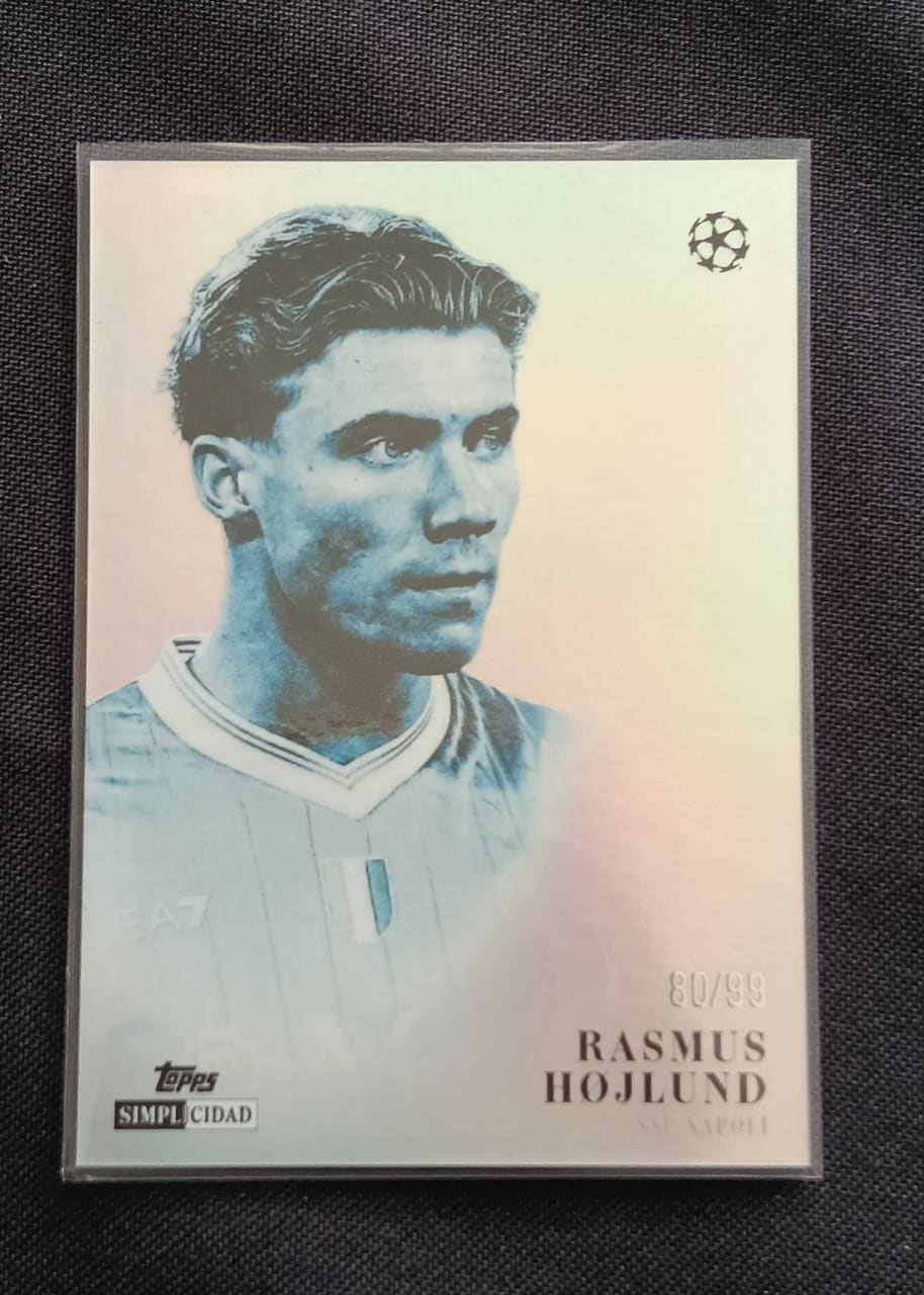 2024 Topps Simplícidad Rasmus Hojlund · Numerada 80/99