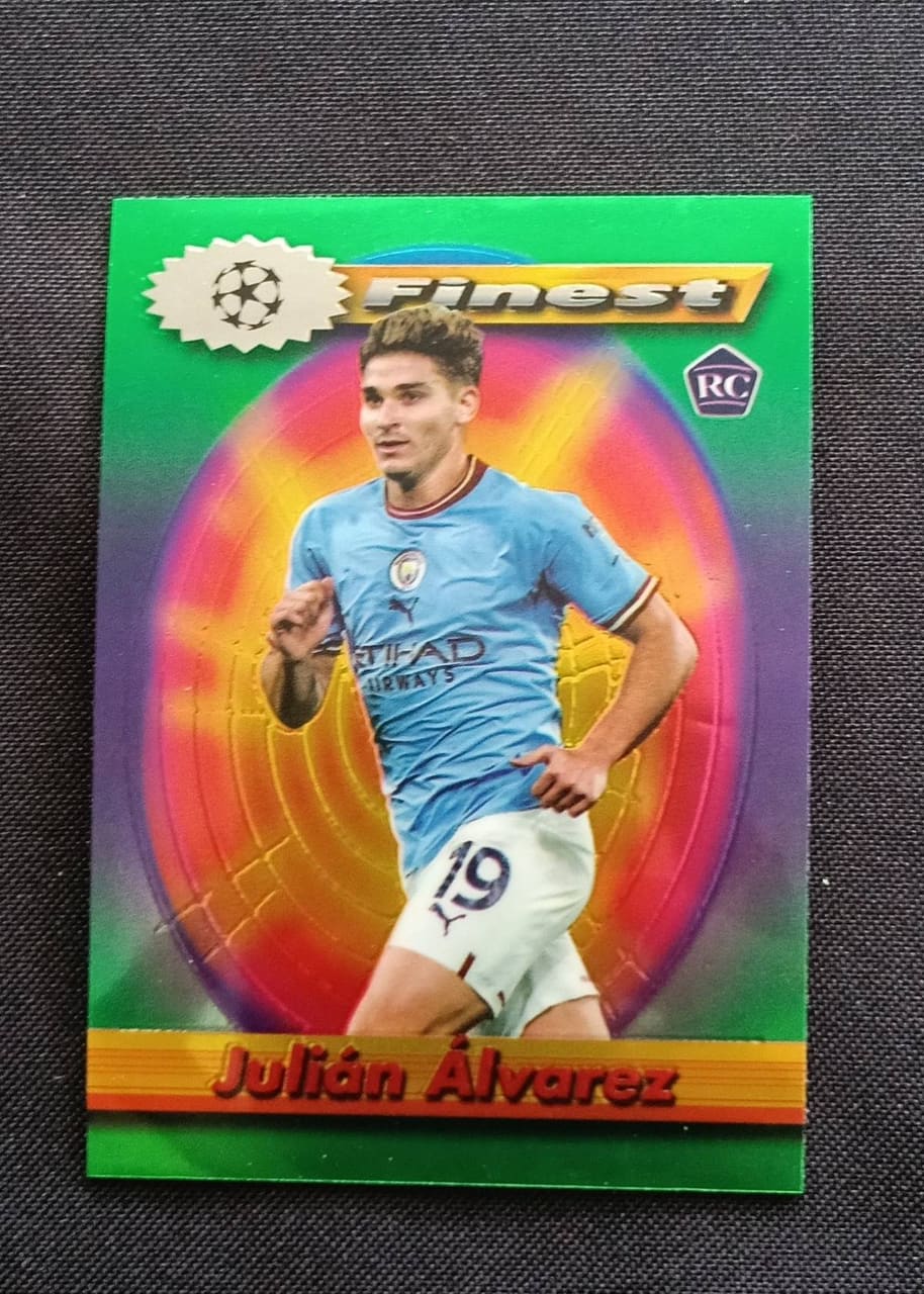 2023 Topps Finest Julián Álvarez
