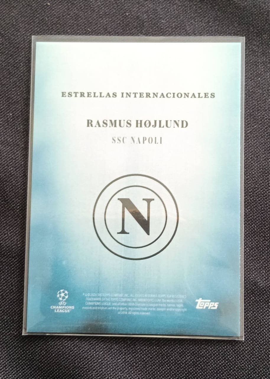 2024 Topps Simplícidad Rasmus Hojlund · Numerada 80/99, foto 2