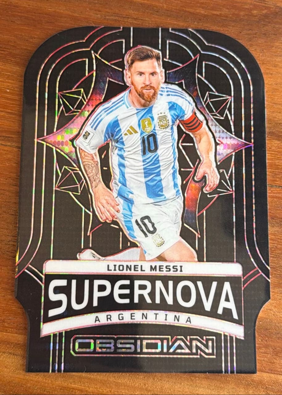 2024-25 Panini Obsidian Soccer Lionel Messi · Numerada 17/50