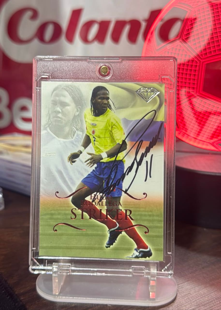 2011 Futera Unique Hugo Rodallega · Autógrafo On Card