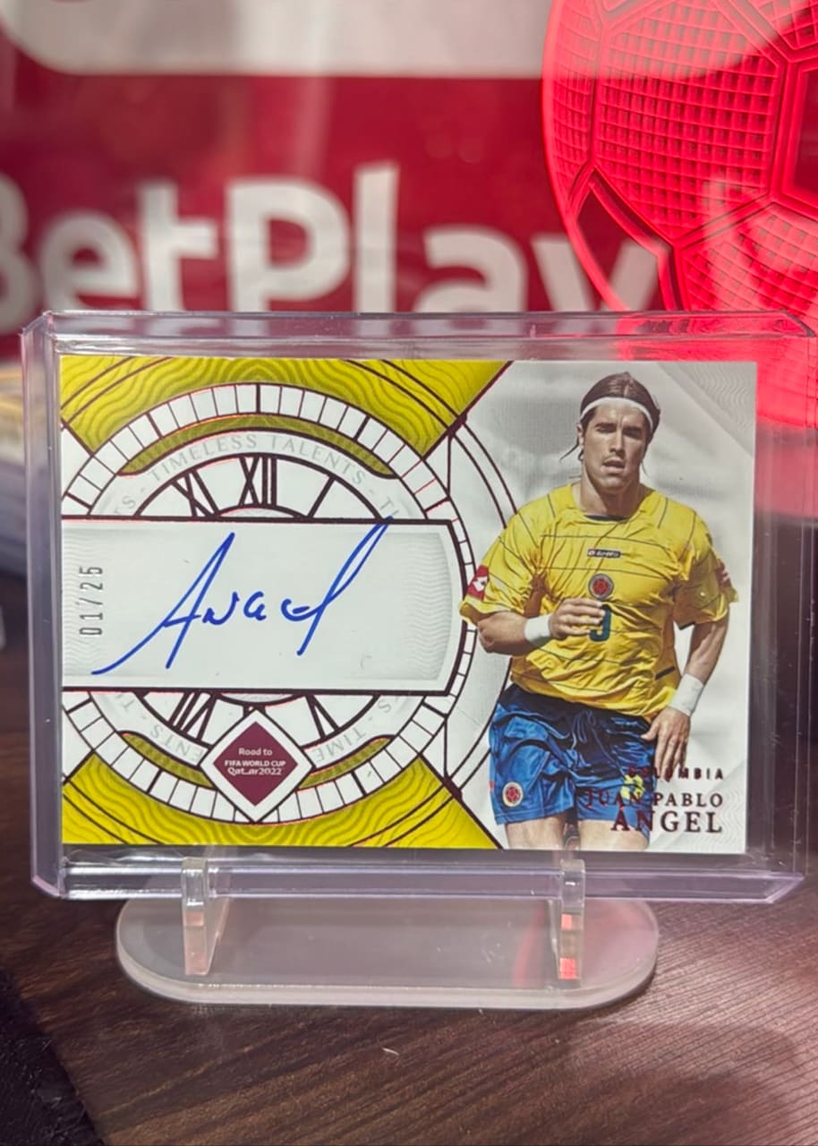 2022 Panini National Treasures FIFA Road to World Cup Soccer Juan Pablo Ángel · Numerada 01/25