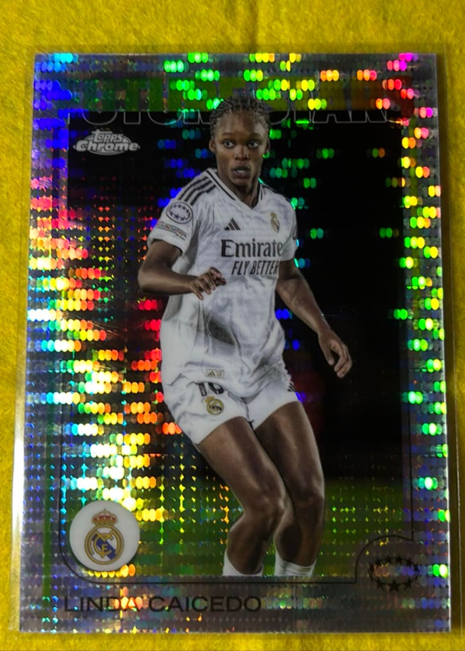 2023-24 Topps Chrome UEFA Linda Caicedo