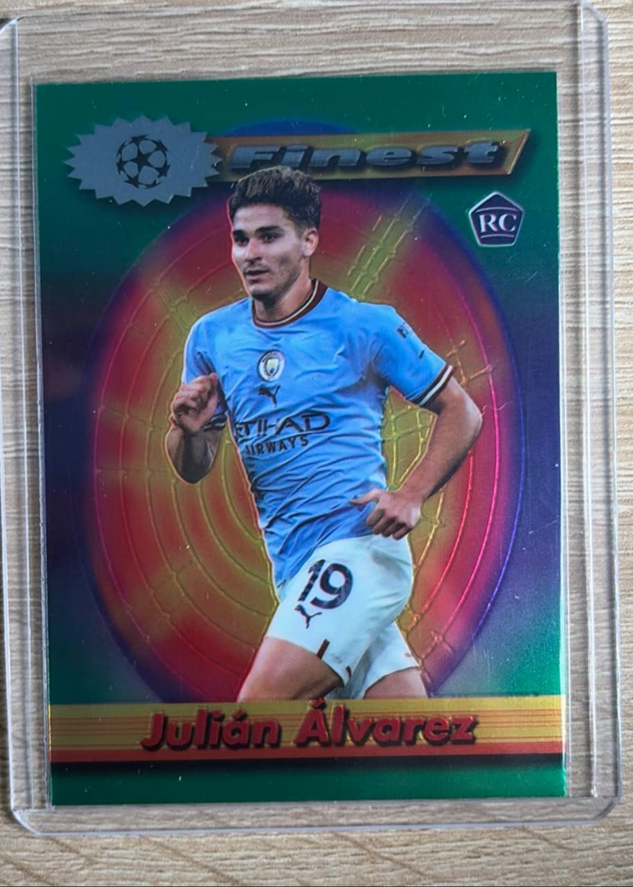 Topps Finest Soccer Julián Álvarez