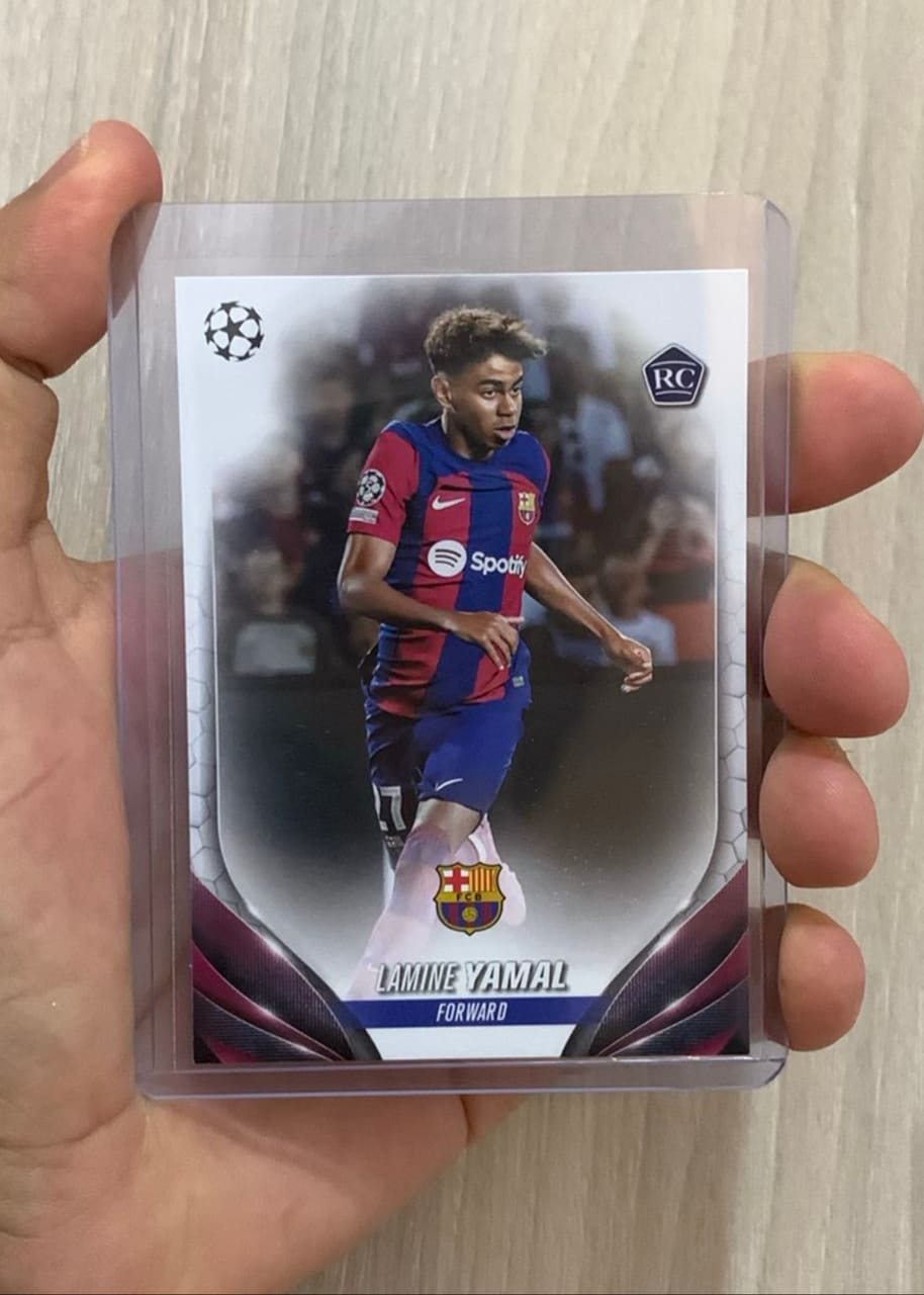 2023-24 Topps Chrome UEFA Champions League Lamine Yamal
