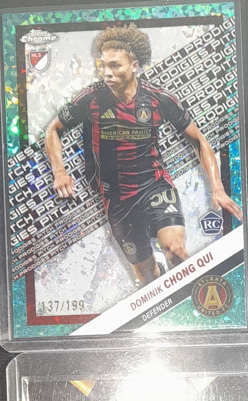 2024 Topps Chrome Pitch Prodigies Dominik Chong Qui · Numerada 137/199