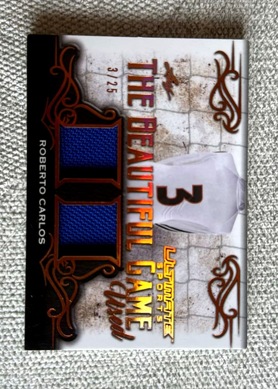 2021 Leaf Ultimate Sports Roberto Carlos