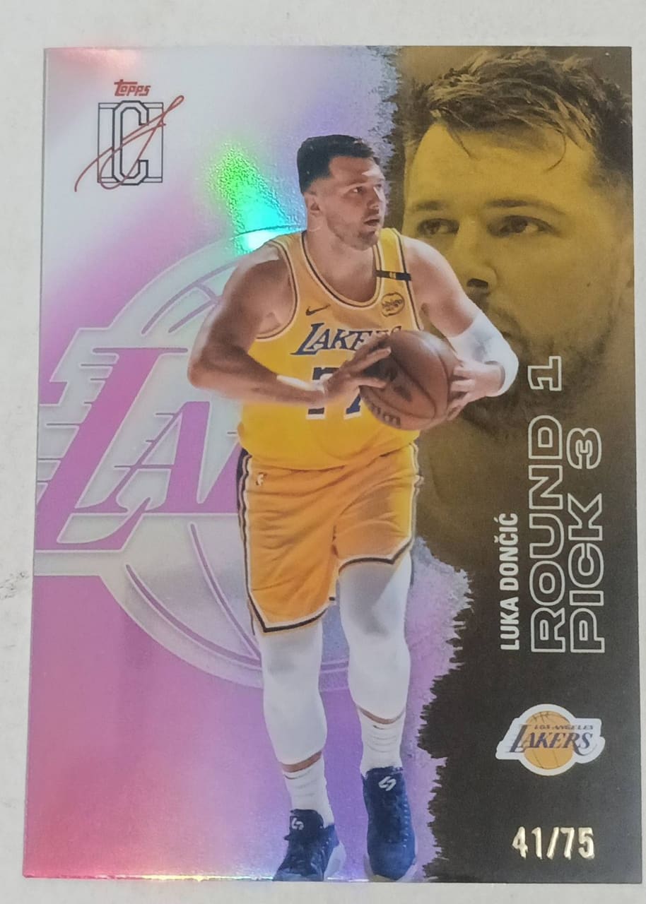 Tarjeta Topps signature class 2026 Luka Doncić pink parallel 41/75