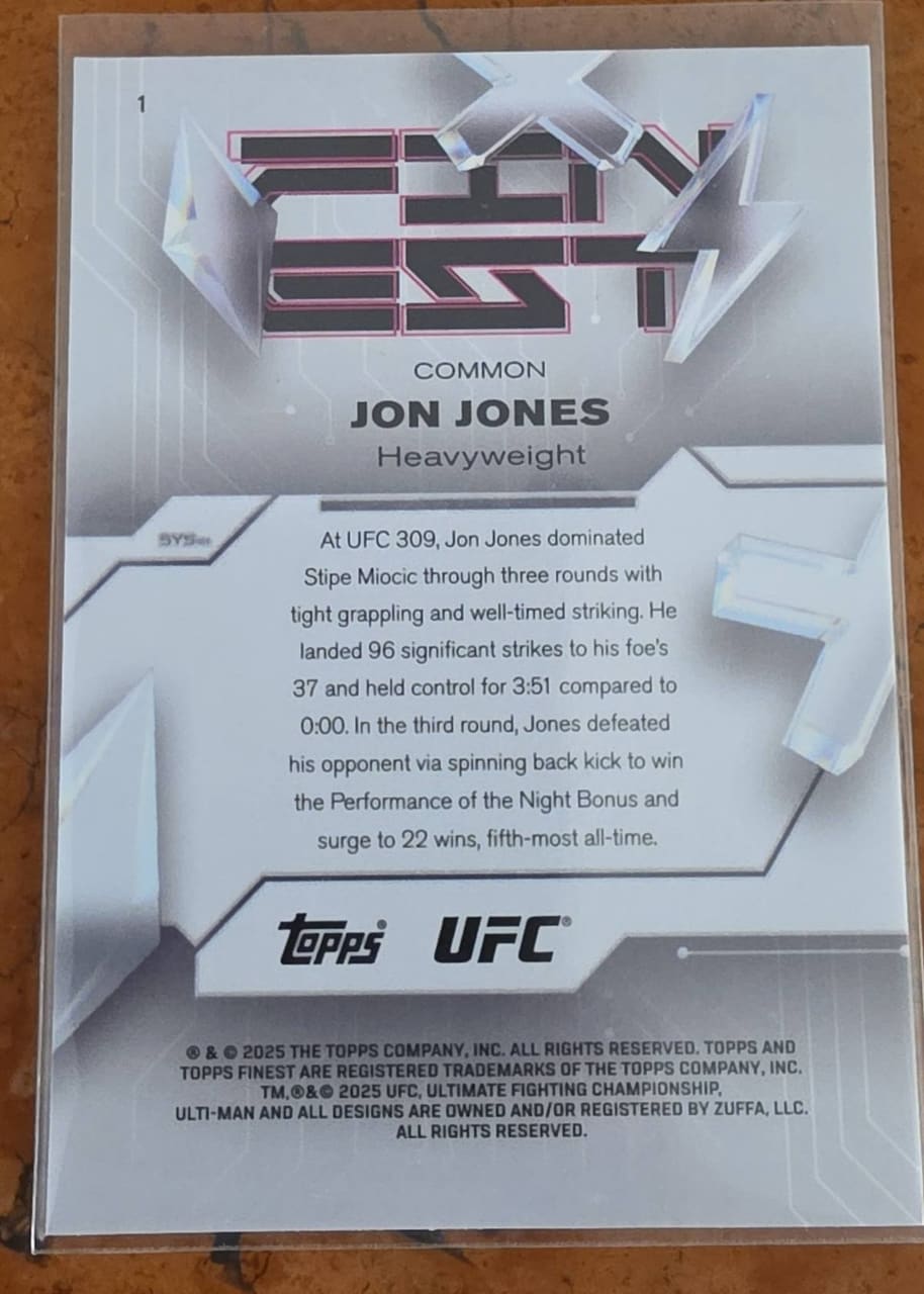 2025 Topps UFC Finest Jon Jones, foto 2
