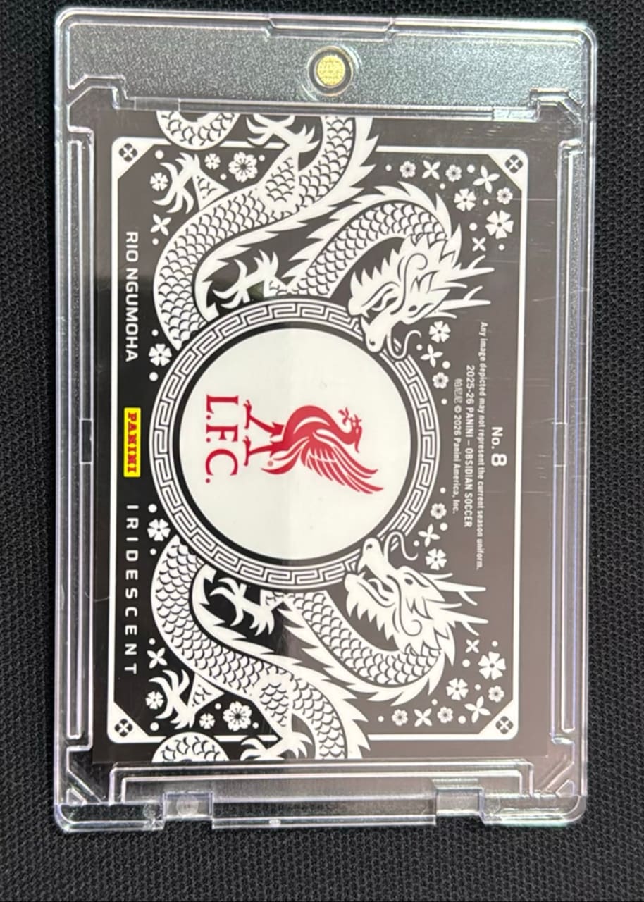 2025-26 Panini Obsidian Rio Ngumoha Iridescent Case Hit SSP Liverpool Rookie #8, foto 2