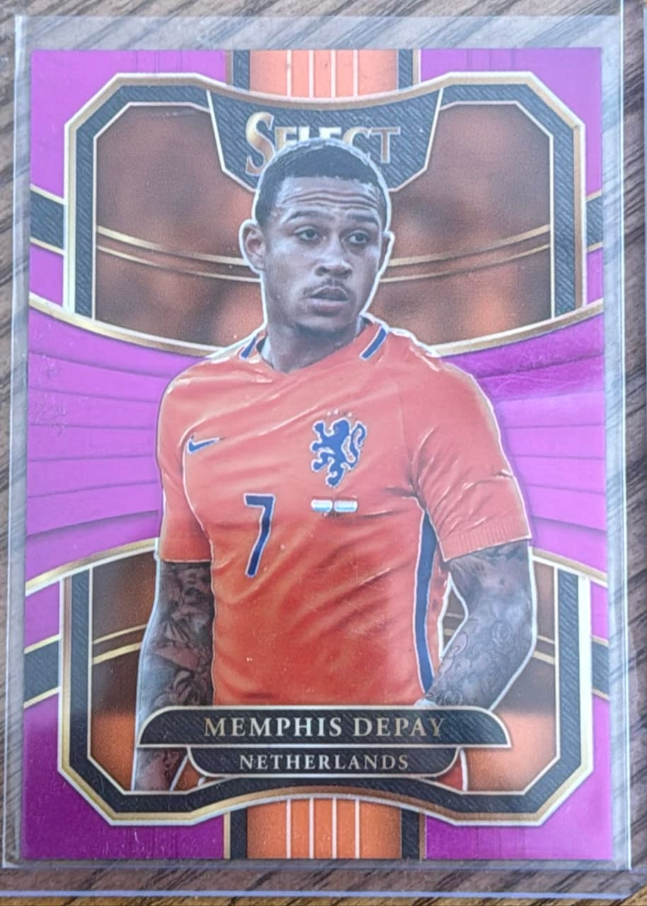 2017-18 Panini Select Soccer Memphis Depay · Numerada 094/125