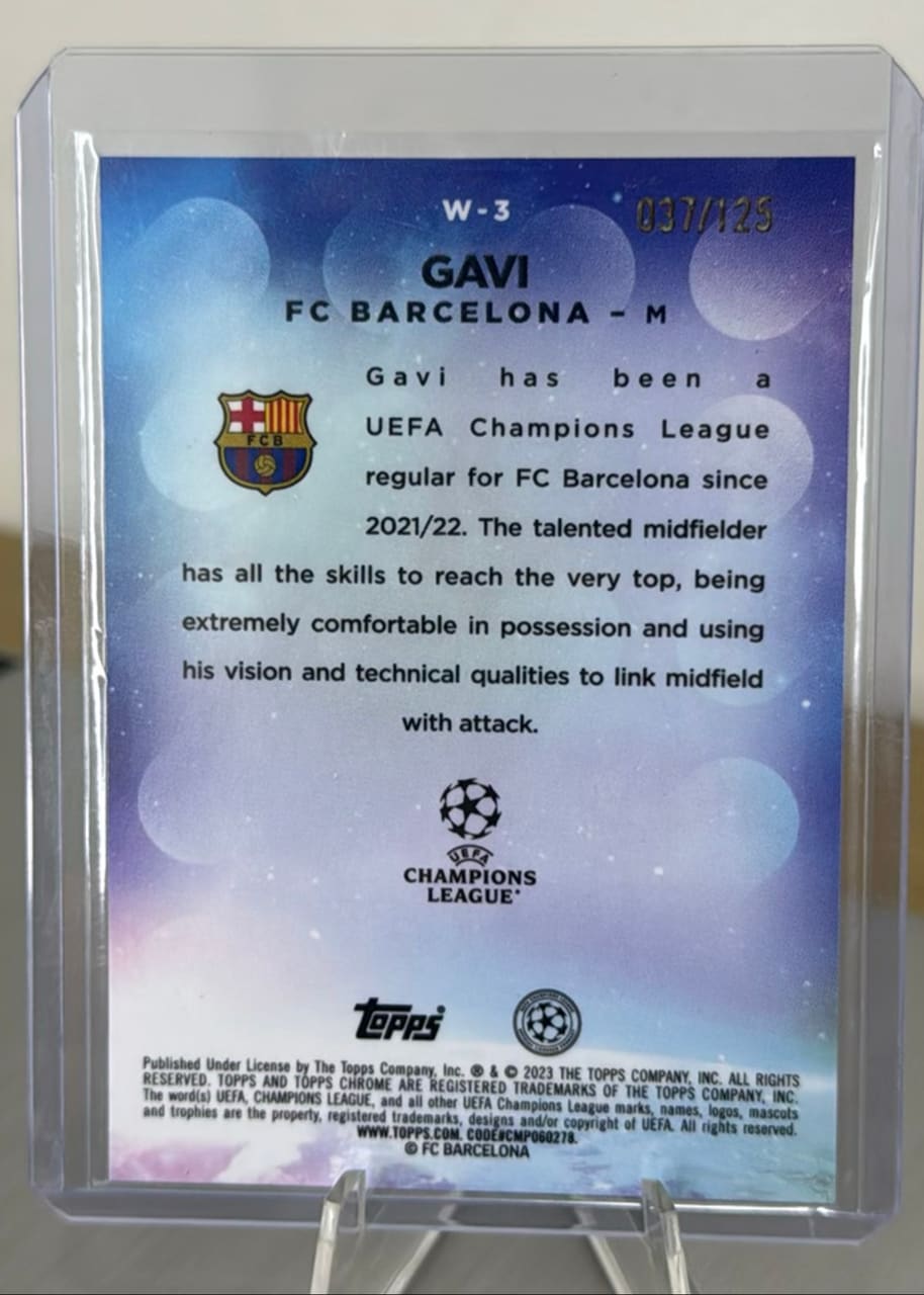 2023 Topps Chrome UEFA Champions League Wonderkids Gavi · Numerada 037/225, foto 2