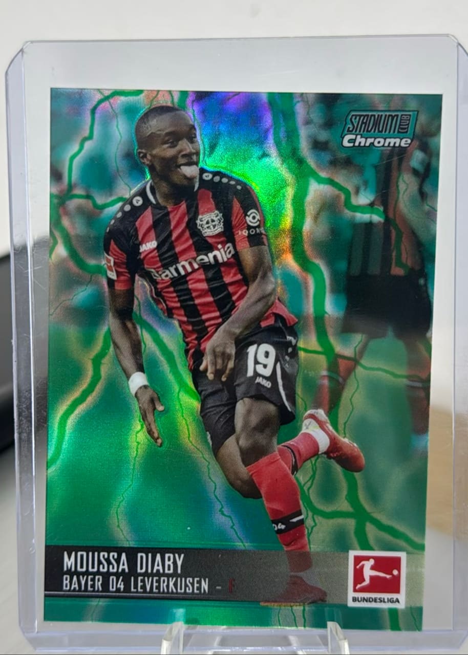 2022 Topps Stadium Club Chrome Moussa Diaby · Numerada 053/175