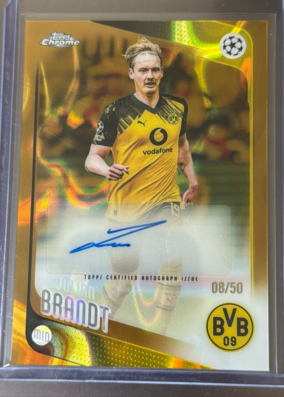 2025-26 Topps Chrome UEFA Club Competitions Julián Brandt · Numerada 08/50