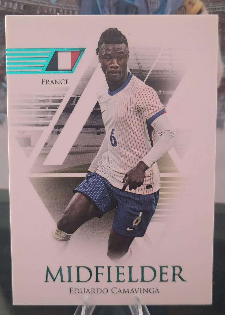2022 Futera Unique World Cup Soccer Eduardo Camavinga · Numerada 05/40