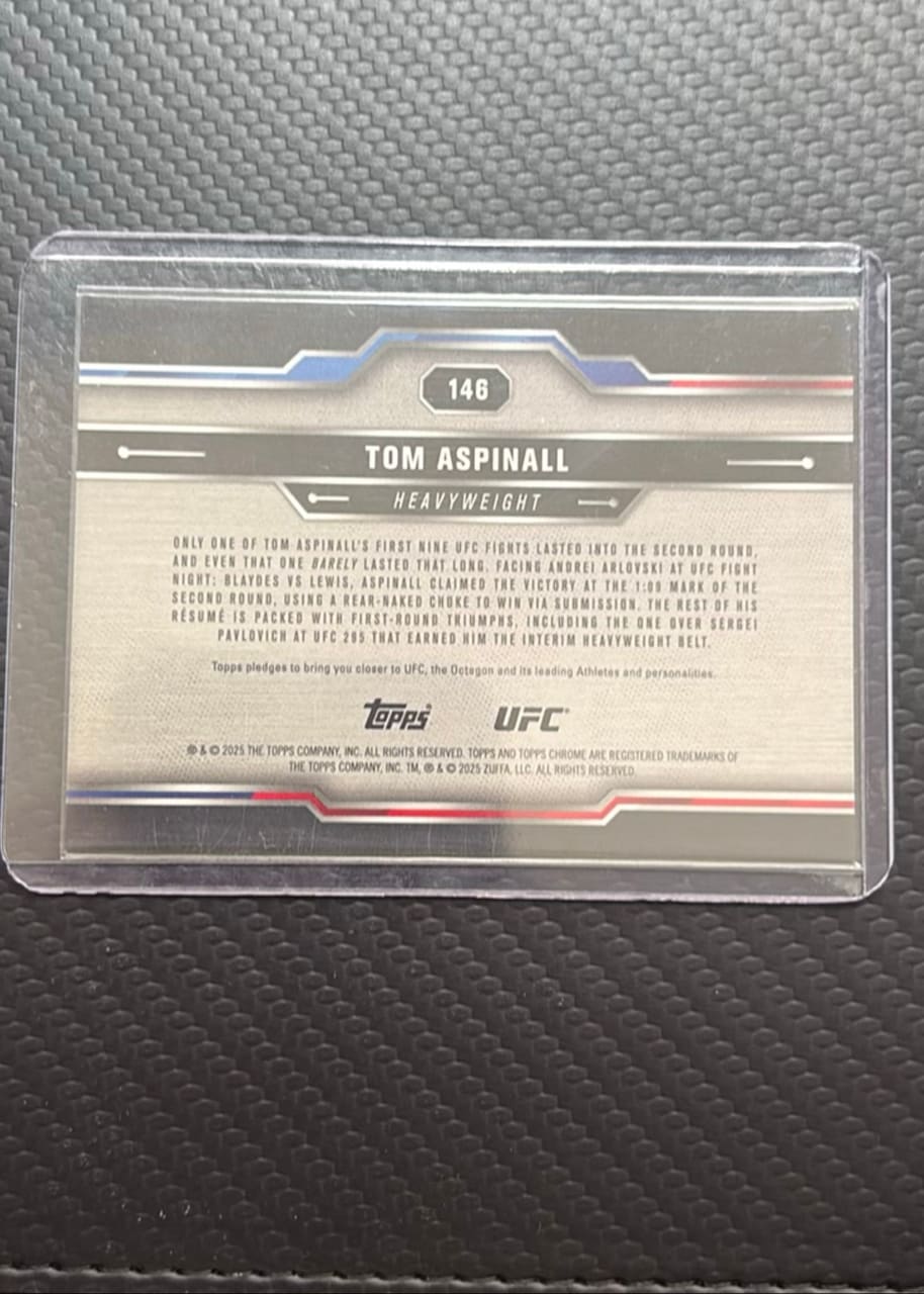 2025 Topps UFC Tom Aspinall Orange Parallel numerada 19/25, foto 2