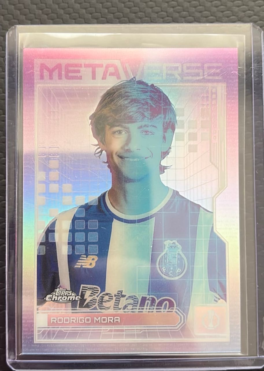 2026 Topps Chrome Metaverse Rodrigo Mora