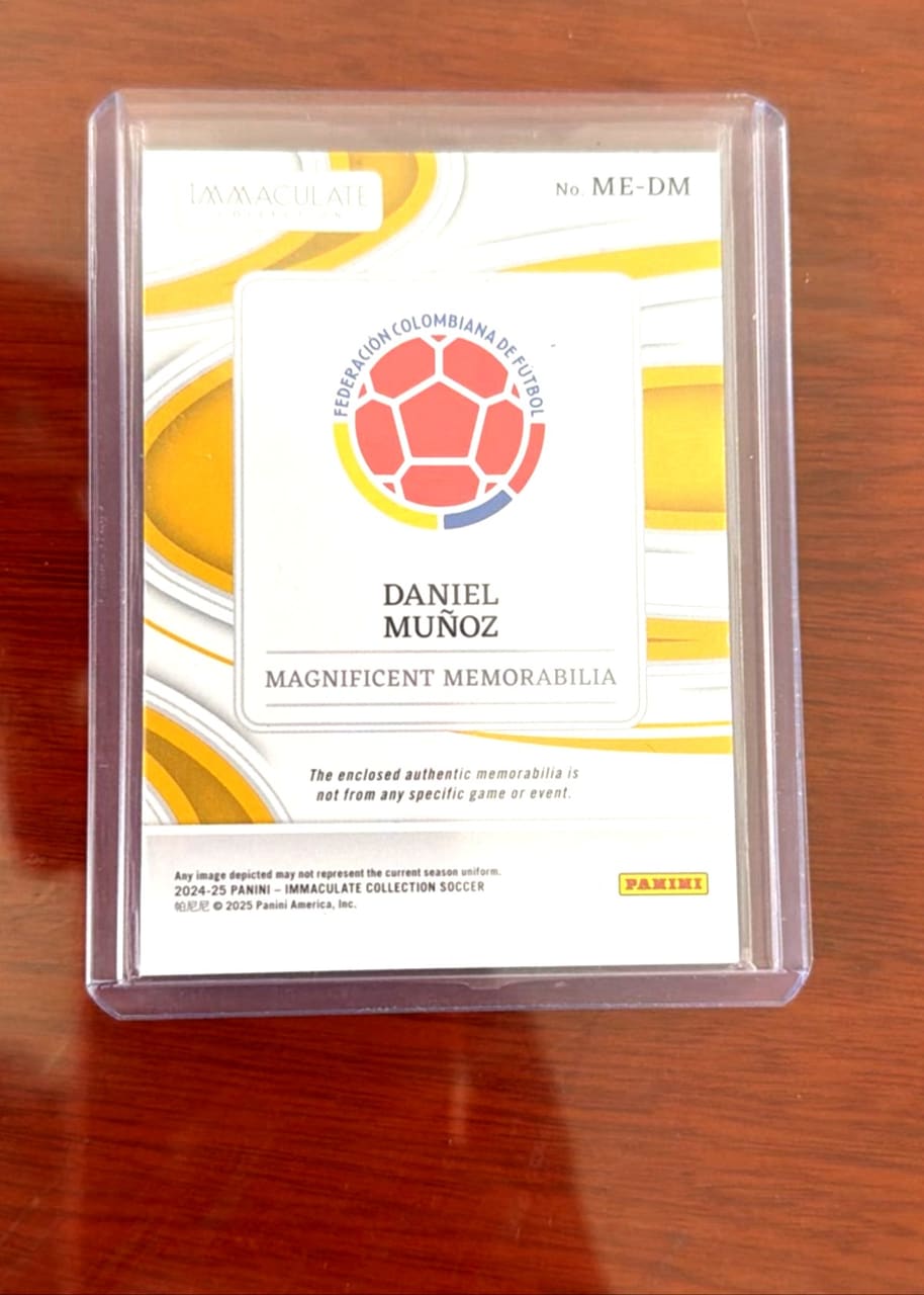 2024-25 Panini Immaculate Collection Soccer Daniel Muñoz, foto 2